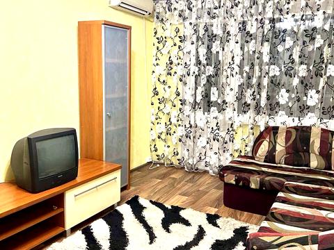 квартира по адресу Татьяны Яблонской ул., 4