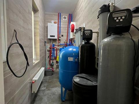 будинок за адресою Молодіжна