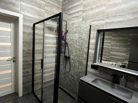 будинок за адресою Молодіжна