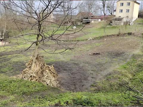 участок по адресу 