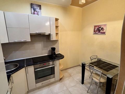 квартира за адресою Середньофонтанська вул., 19-А