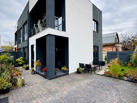 будинок за адресою Озерна вул.