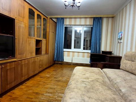 квартира за адресою Ревуцького вул., 19/1