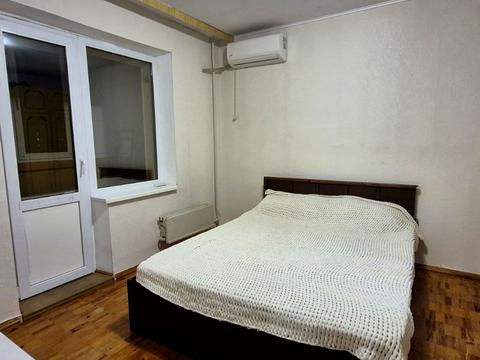 квартира за адресою Ревуцького вул., 19/1