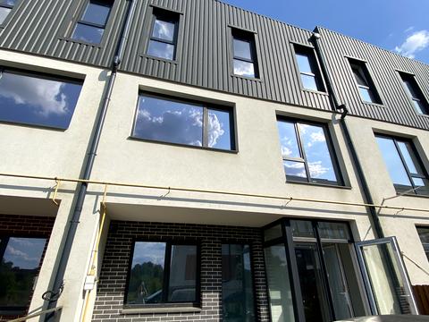 будинок за адресою Молодіжна вул., 10