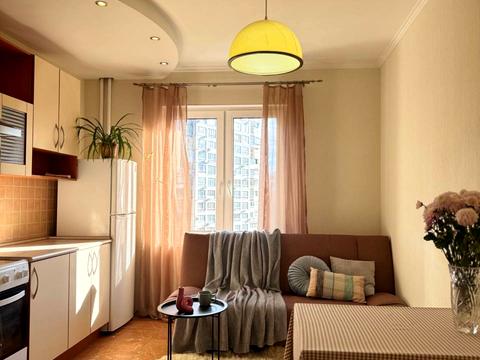 квартира за адресою Машинобудівна вул., 21