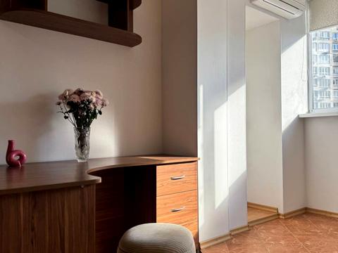 квартира за адресою Машинобудівна вул., 21