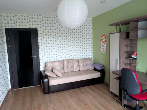 квартира за адресою Державності вул., 114в