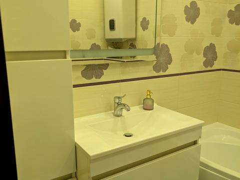 квартира за адресою Державності вул., 114в