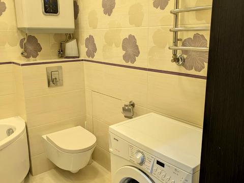 квартира за адресою Державності вул., 114в