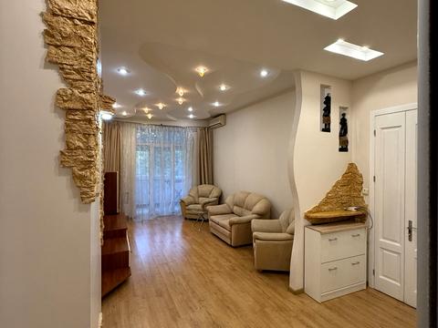 квартира по адресу Дмитрия Яворницкого просп. (Карла Маркса), 53-А