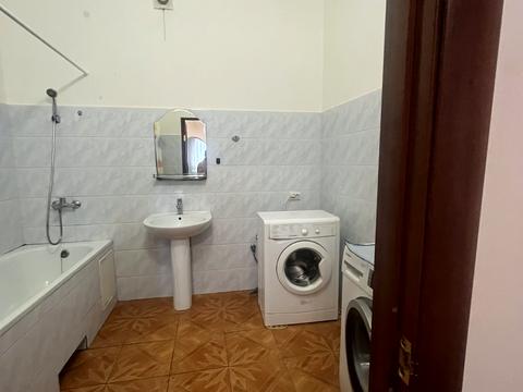 квартира за адресою Августина Волошина вул., 1-А