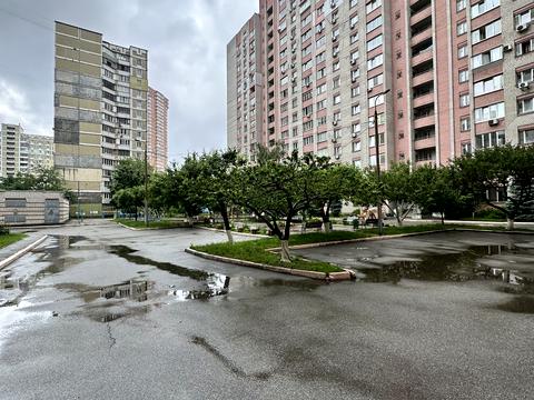 квартира за адресою Ревуцького вул., 5