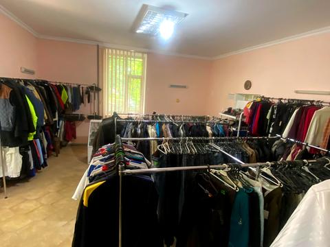 комерційна за адресою Кам'янецька вул., 102