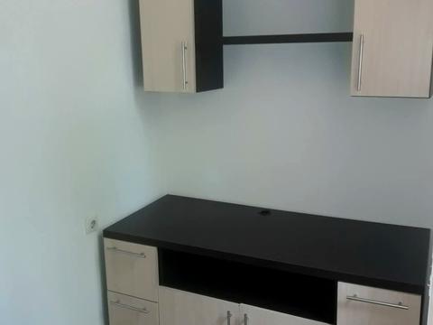 комерційна за адресою Кам'янецька вул., 102