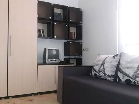 комерційна за адресою Кам'янецька вул., 102