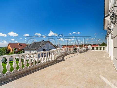 будинок за адресою Молодіжна вул.