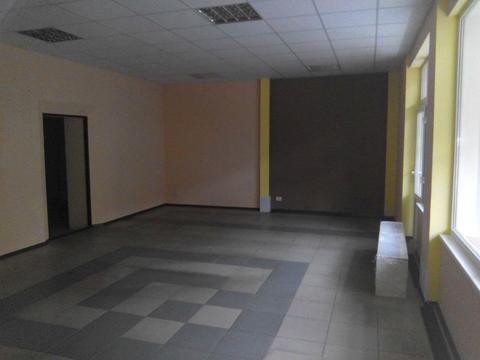 комерційна за адресою Івана Пулюя вул. (Хотовицького), 11/1
