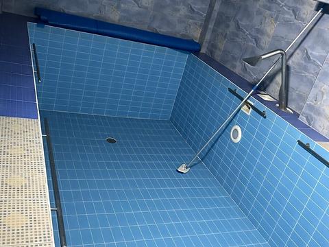 комерційна за адресою Львівське шосе, 33