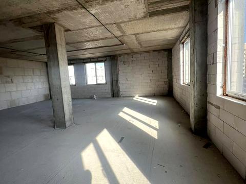 комерційна за адресою Зарічанська вул., 3/4