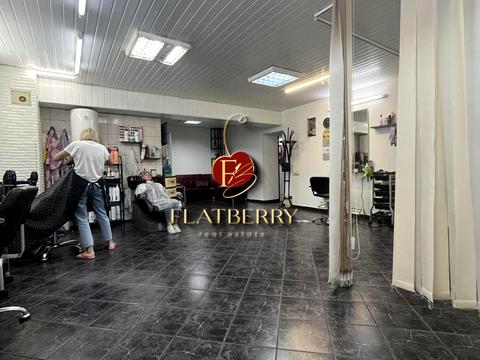 комерційна за адресою Васильківська вул., 42