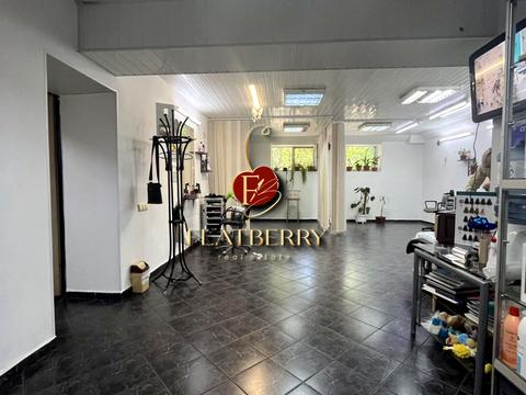 комерційна за адресою Васильківська вул., 42