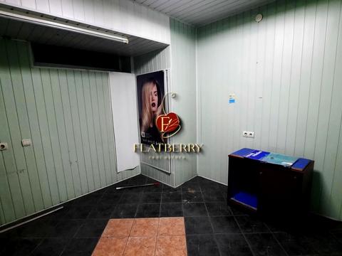 комерційна за адресою Васильківська вул., 42