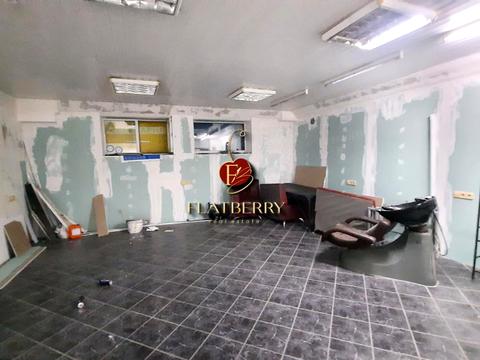 комерційна за адресою Васильківська вул., 42