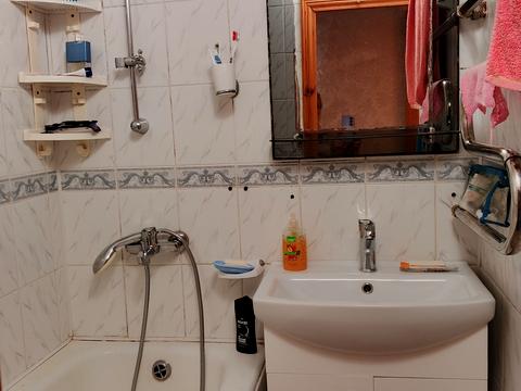 квартира за адресою Академіка Булаховського вул., 42/43