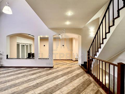 будинок за адресою Крутогірна вул., 52