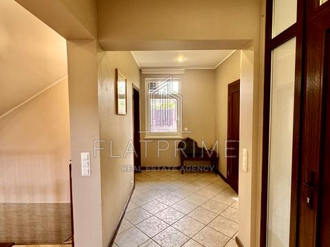 будинок за адресою Крутогірна вул., 52