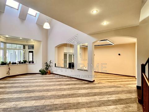 будинок за адресою Крутогірна вул., 52