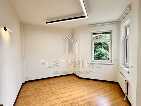 будинок за адресою Крутогірна вул., 52