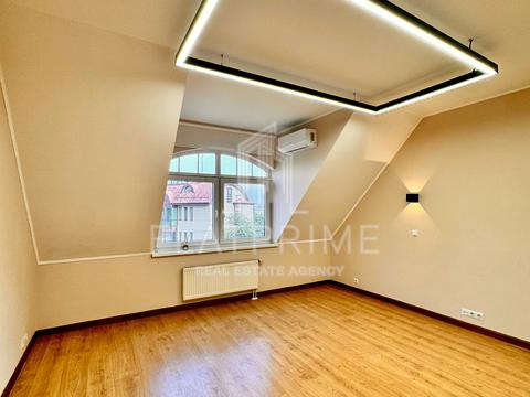 будинок за адресою Крутогірна вул., 52