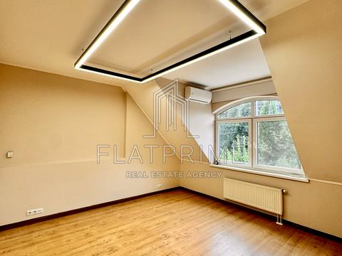 будинок за адресою Крутогірна вул., 52