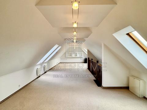 будинок за адресою Крутогірна вул., 52