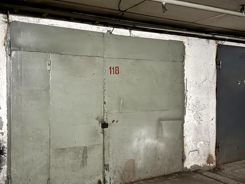 паркоместо по адресу Ларисы Руденко ул., 6-А