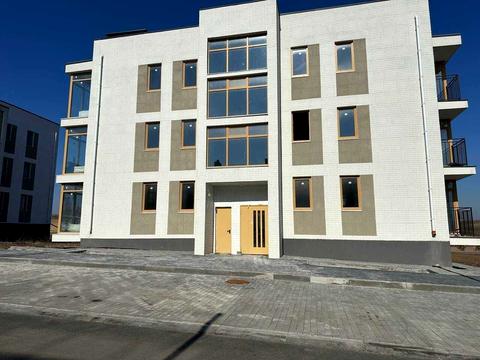 квартира за адресою Гармонії, 12