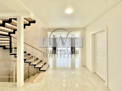 будинок за адресою Дивовижна вул., 8