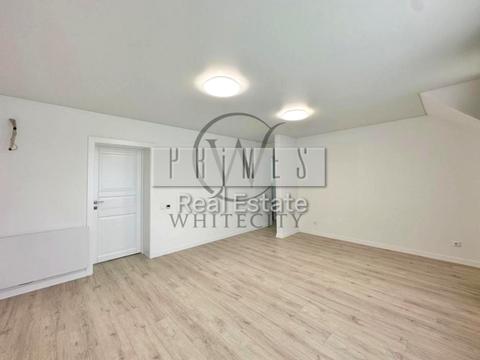 будинок за адресою Дивовижна вул., 8