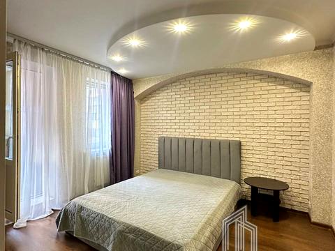 квартира по адресу Червоной Калины просп. (Владимира Маяковского), 97/15