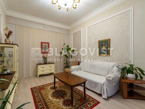 квартира за адресою Шота Руставелі вул., 32