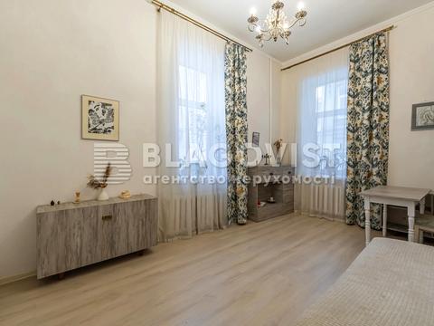 квартира за адресою Шота Руставелі вул., 32