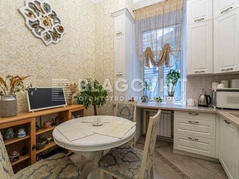 квартира за адресою Шота Руставелі вул., 32