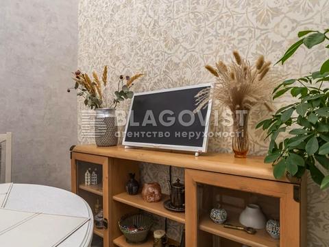 квартира за адресою Шота Руставелі вул., 32