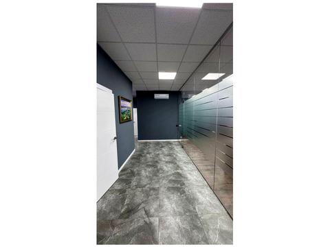 комерційна за адресою Жилянська вул., 68