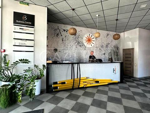 комерційна за адресою Новокостянтинівська вул., 2