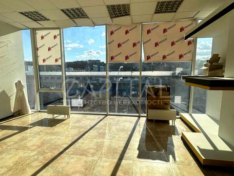 комерційна за адресою Новокостянтинівська вул., 2