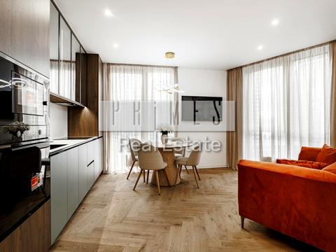 квартира за адресою Причальна вул., 10