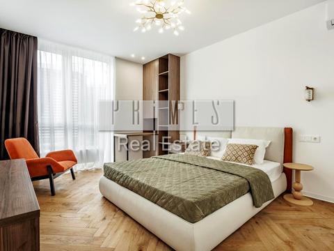 квартира за адресою Причальна вул., 10